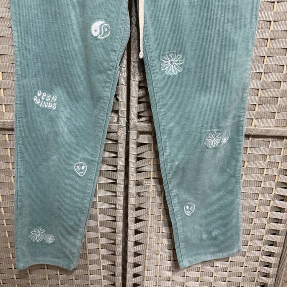 Pacsun ALIEN EMBROIDERED Corduroy Pull On Pants Men’s S Mint Green Slim Fit - Picture 5 of 11